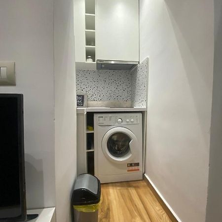 Luxury Apartment In Blloku Area Tiranë Ngoại thất bức ảnh