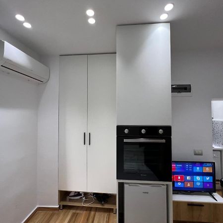 Luxury Apartment In Blloku Area Tiranë Ngoại thất bức ảnh