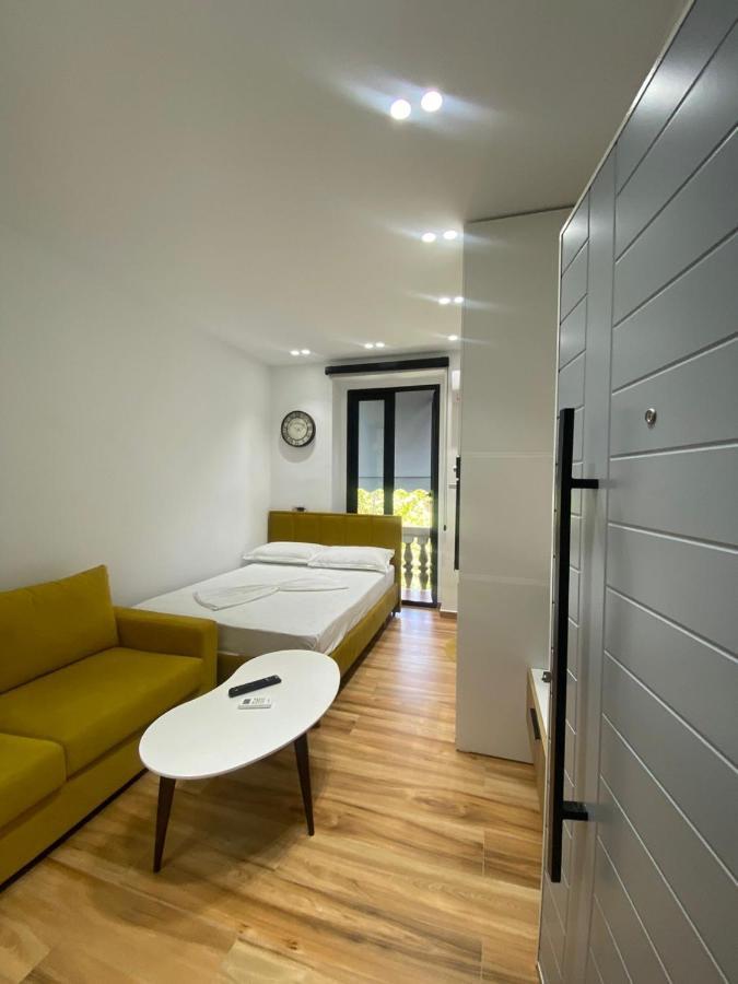 Luxury Apartment In Blloku Area Tiranë Ngoại thất bức ảnh