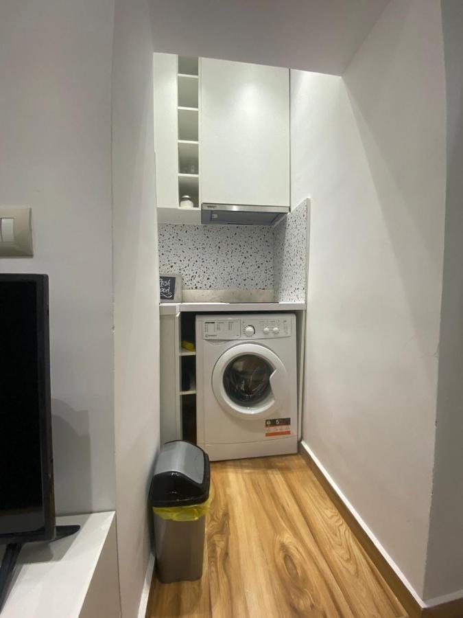 Luxury Apartment In Blloku Area Tiranë Ngoại thất bức ảnh