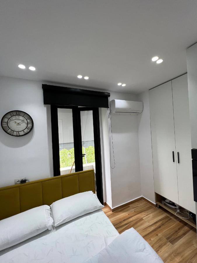 Luxury Apartment In Blloku Area Tiranë Ngoại thất bức ảnh
