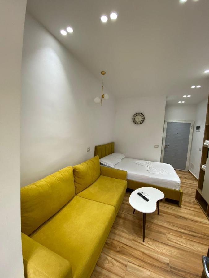 Luxury Apartment In Blloku Area Tiranë Ngoại thất bức ảnh