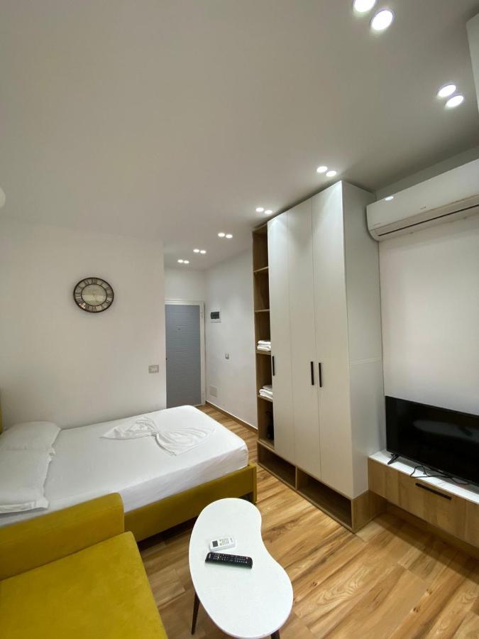 Luxury Apartment In Blloku Area Tiranë Ngoại thất bức ảnh