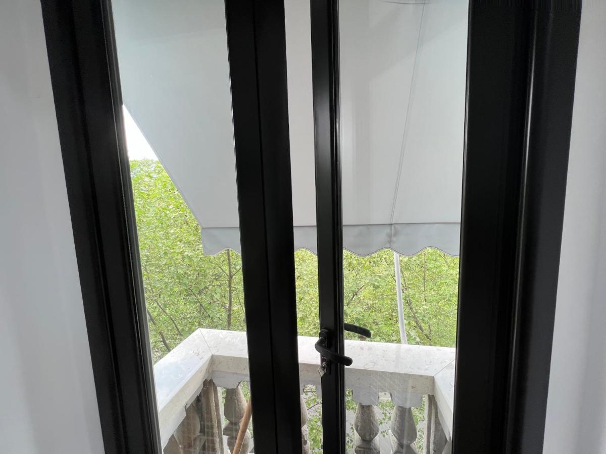 Luxury Apartment In Blloku Area Tiranë Ngoại thất bức ảnh
