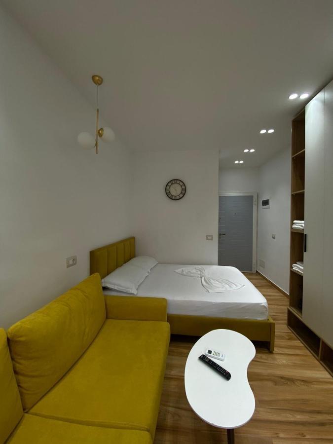 Luxury Apartment In Blloku Area Tiranë Ngoại thất bức ảnh